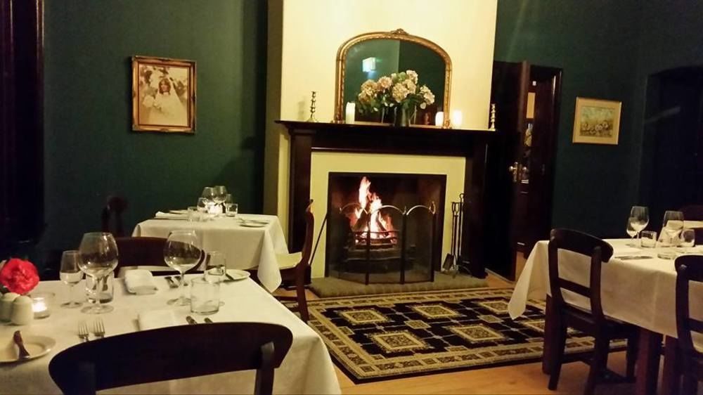 Petersons Armidale Winery And Guesthouse Экстерьер фото