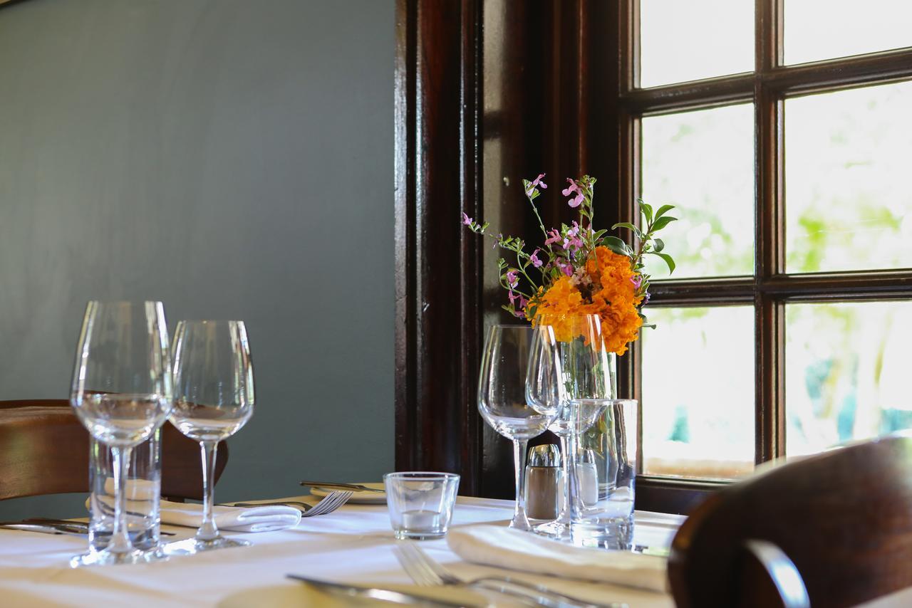 Petersons Armidale Winery And Guesthouse Экстерьер фото